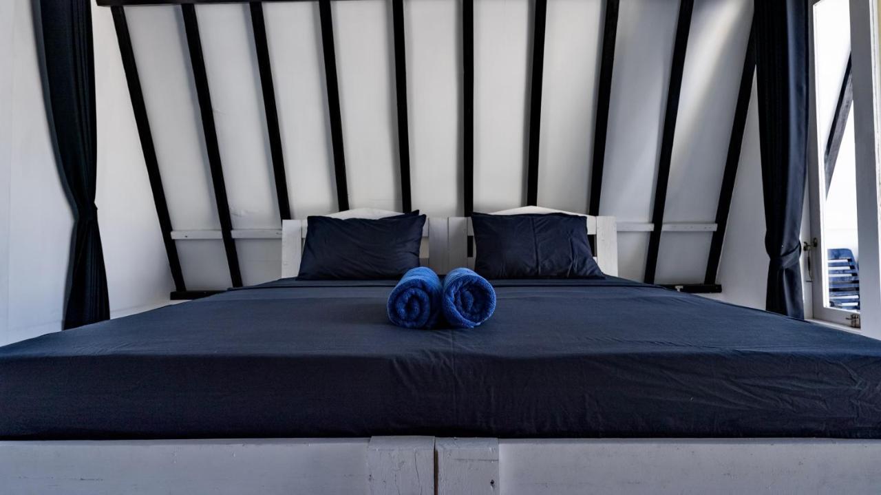Sanctum Dive Bungalows With Private Pool Gili Trawangan Esterno foto