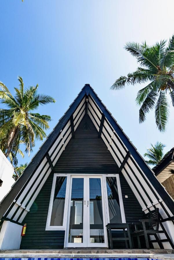 Sanctum Dive Bungalows With Private Pool Gili Trawangan Esterno foto